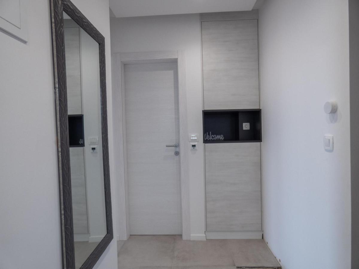 Apartmani Le-Lu Kaštela Εξωτερικό φωτογραφία